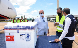 Governo do Tocantins recebe novo lote com 11.500 doses de vacinas contra a Covid-19