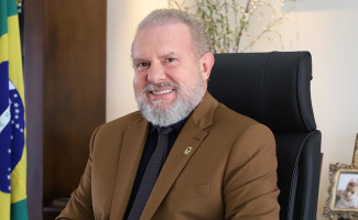 Governador Carlesse determina a contratação de 90 leitos de UTI para Covid-19 na rede privada