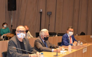 Secretário Edgar Tollini participa de reunião da Comissão Intergestores Tripartite