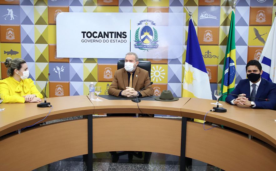 Governador Mauro Carlesse recebeu a prefeita de Palmas e destacou disposição do Estado em auxiliar a Capital no que for possível - 