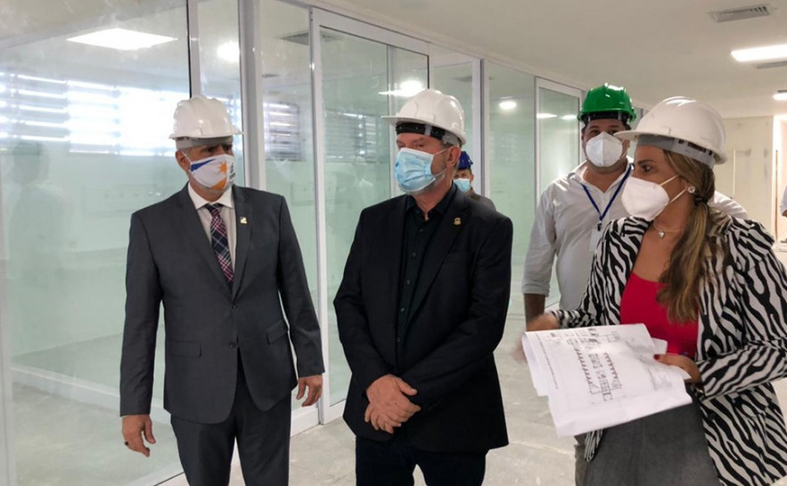 Em vistoria às obras da Ala Pediátrica, Governador destacou que o espaço vai oferecer mais qualidade na assistência prestada à população -
