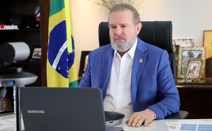 O governador Mauro Carlesse reforçou a intenção do Estado em vacinar toda a população
